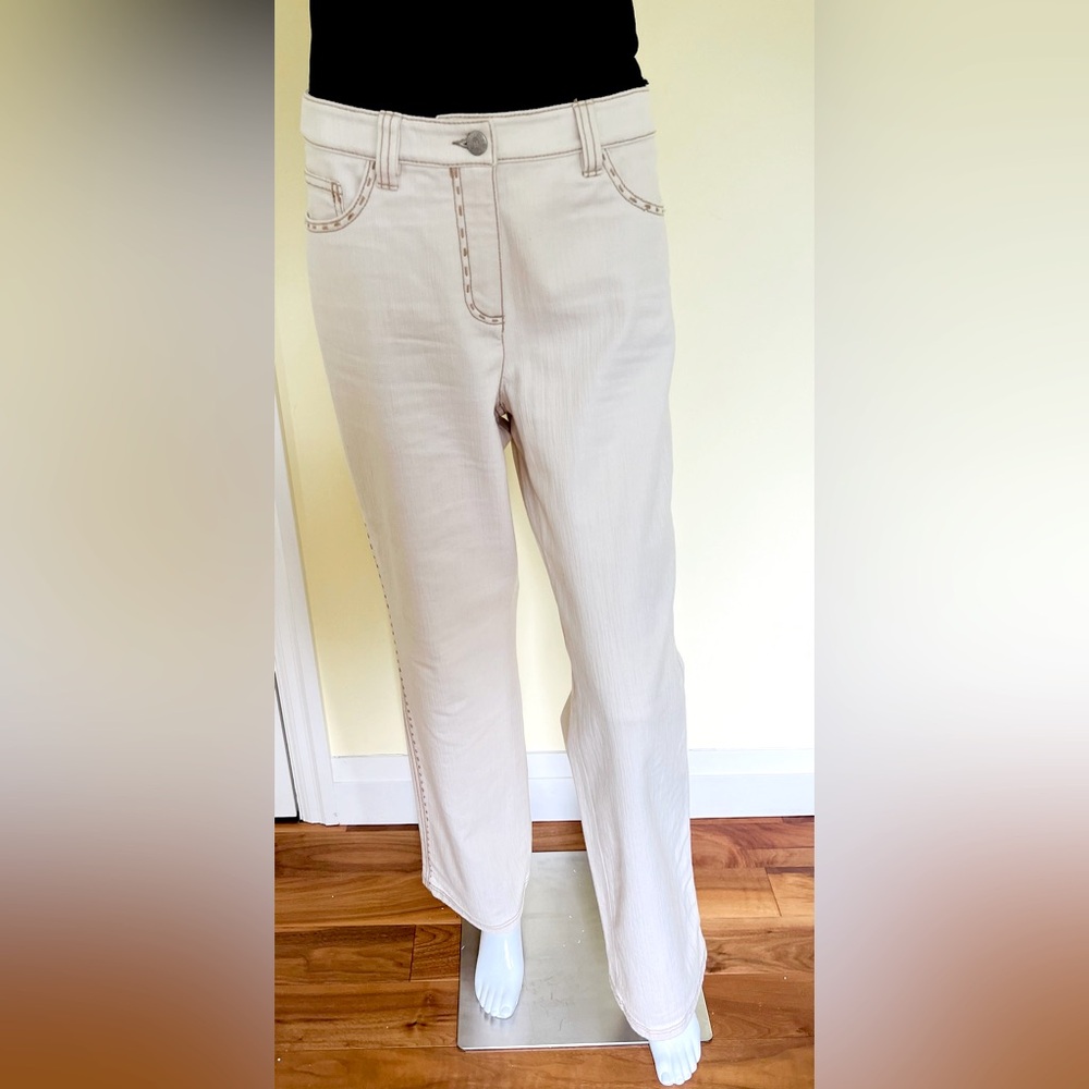 Light cream beige cotton blend jean Y2K style embroidered back pockets US L